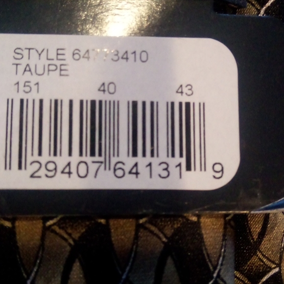 Brand New with Tags Arrow USA 1851 Taupe Style Tie - Picture 4 of 8